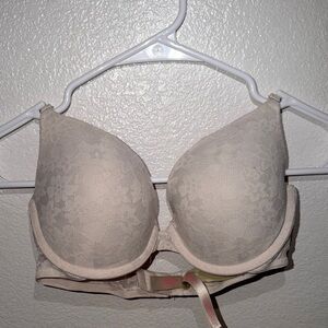PINK Victoria's Secret Nude Lace T-Shirt Bra